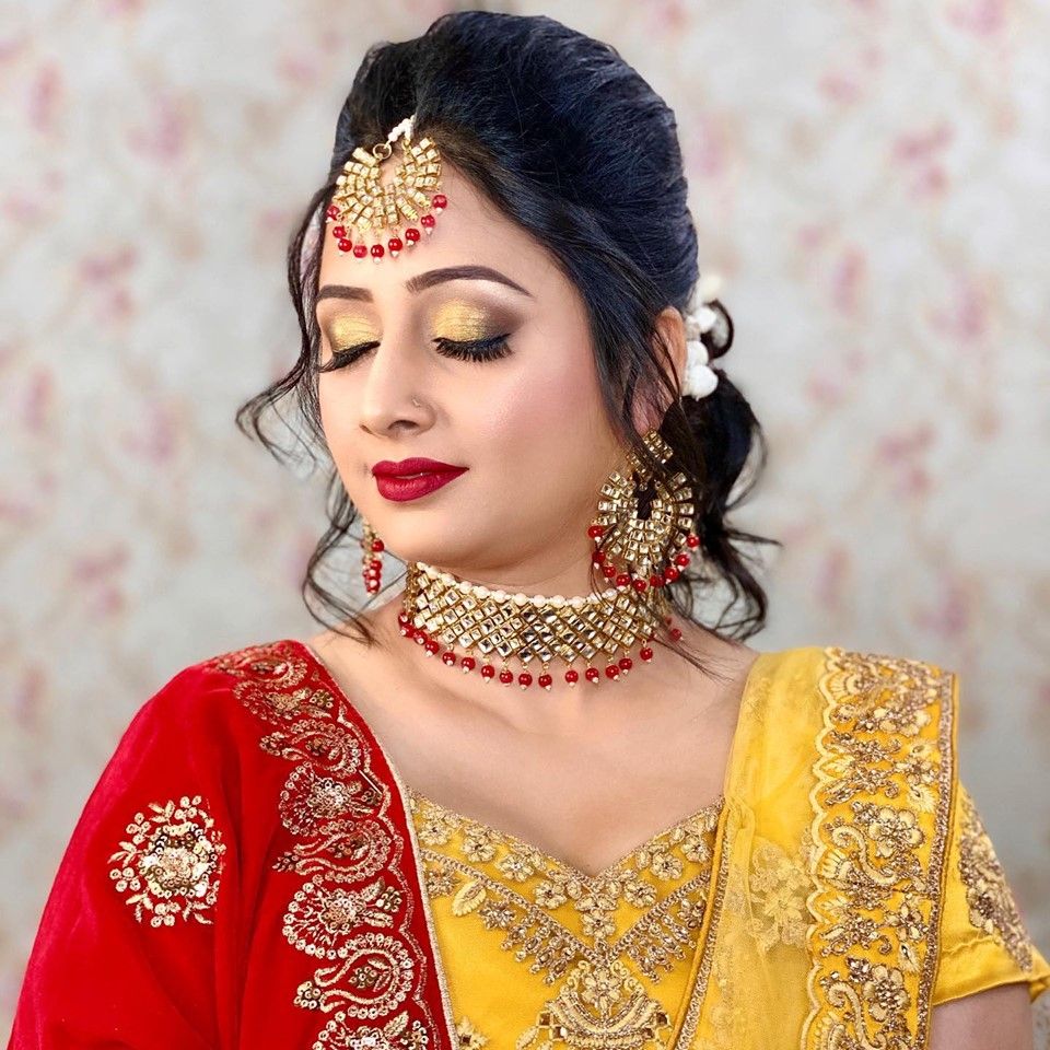 Naimal Khawar Sister Fiza Khawar Mehndi - New HD Pictures | Reviewit.pk